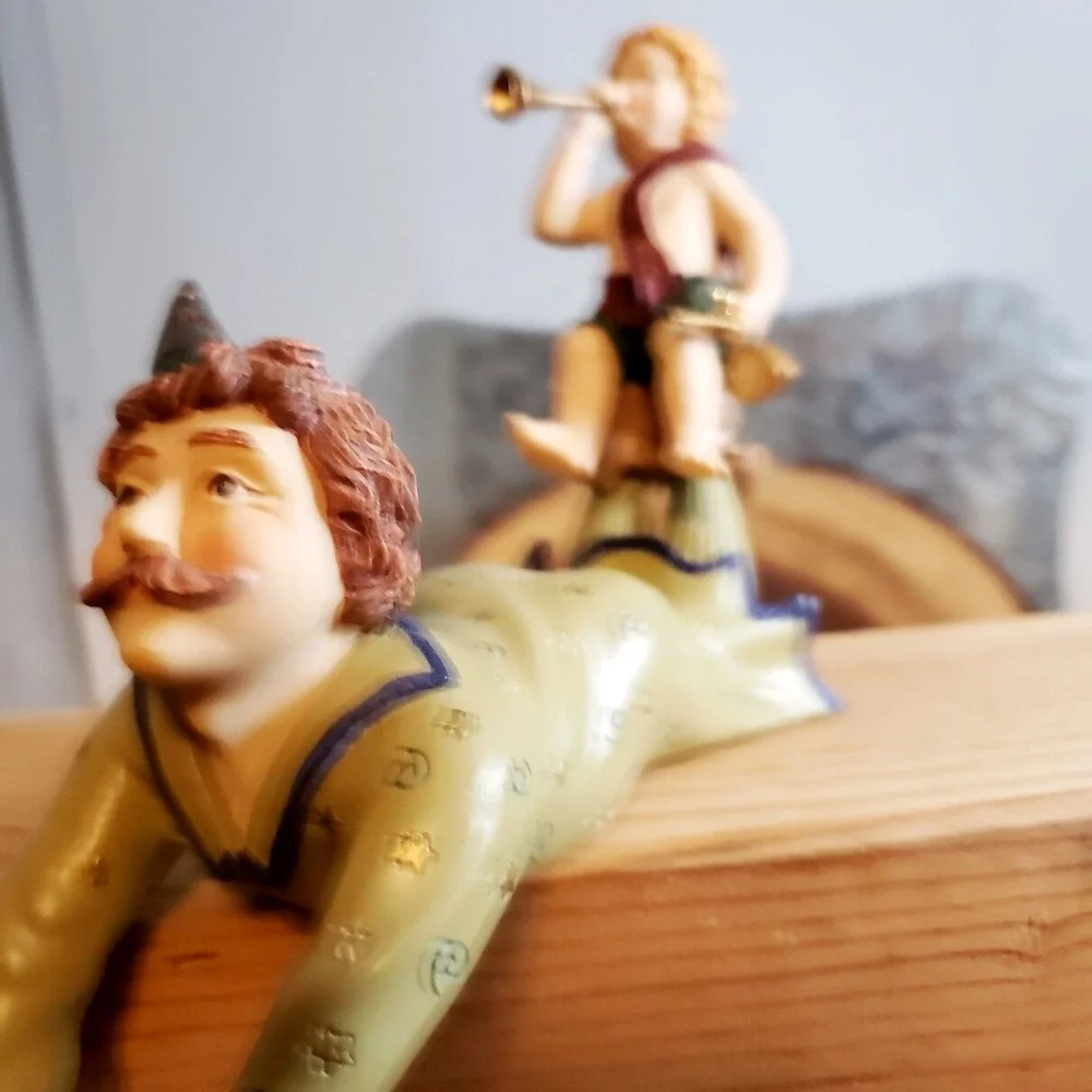 The Keeper Of Millennium 2000 Mantle Desk or Shelf‎ Figurine Shenandoah  NIB